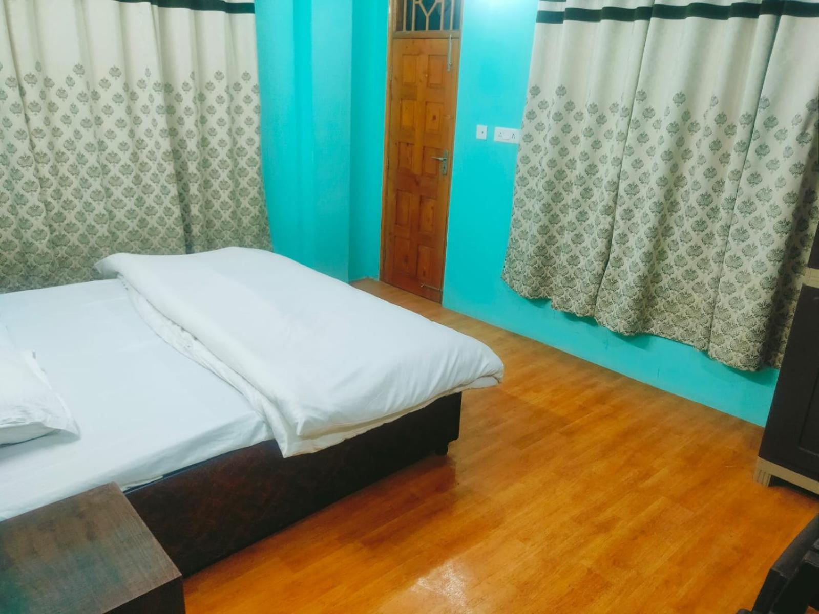 Thakur Apartment Shimla Zewnętrze zdjęcie