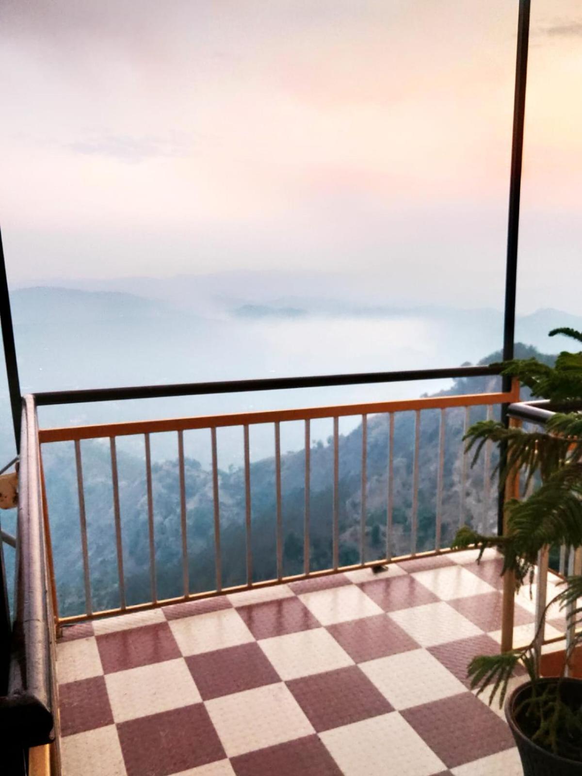Thakur Apartment Shimla Zewnętrze zdjęcie